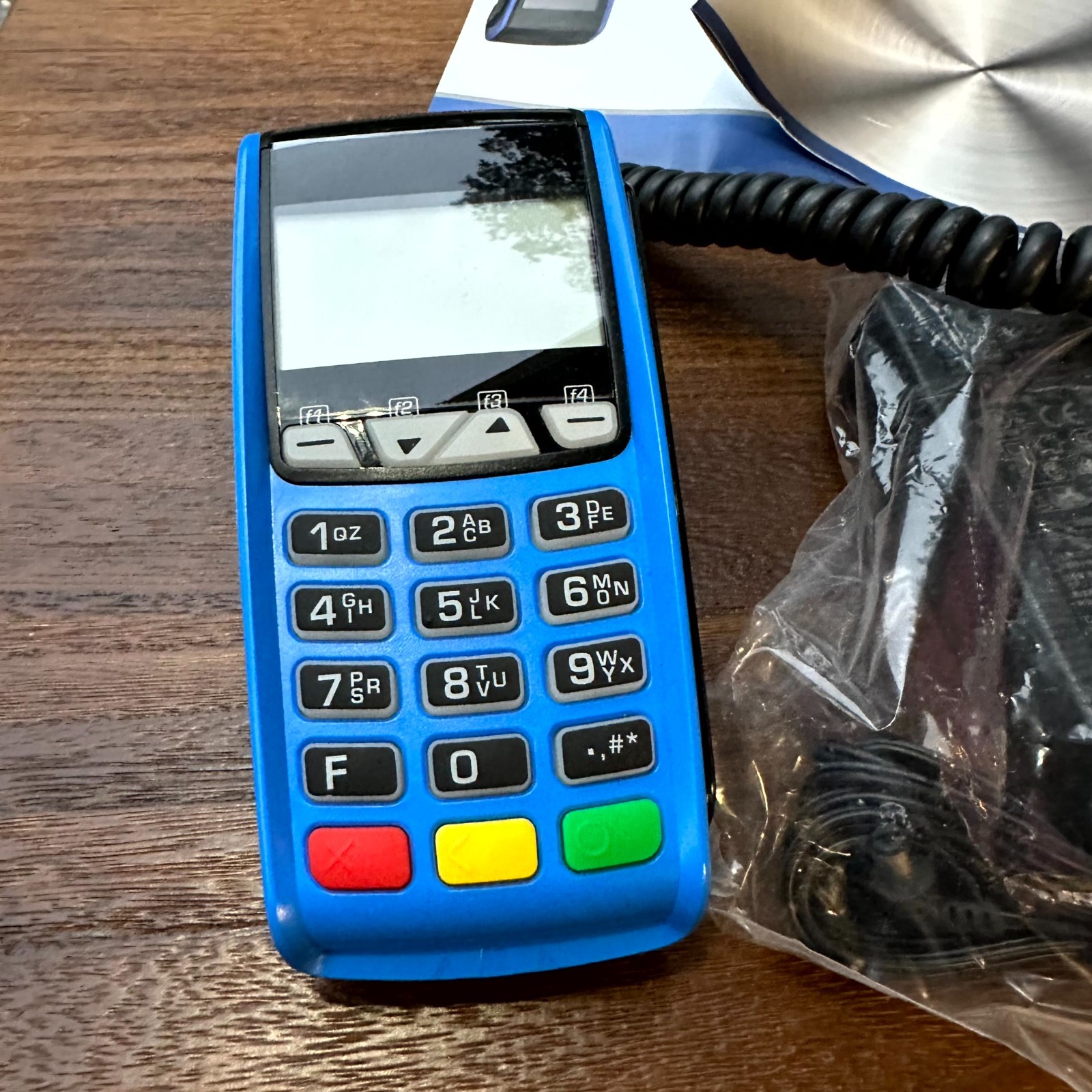 Ingenico 3.0 ICT220-11T2025A Credit Card Terminal w/ Power Supply & Accessories