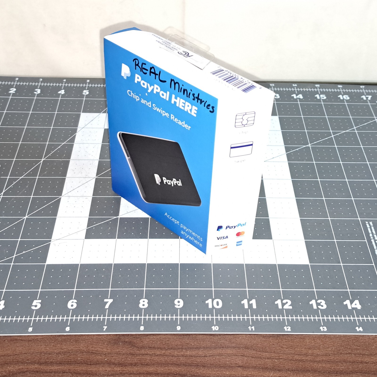 PayPal PCSUSDCRT Chip And Card Swipe Reader Accept Credit & Debit Cards Anywhere