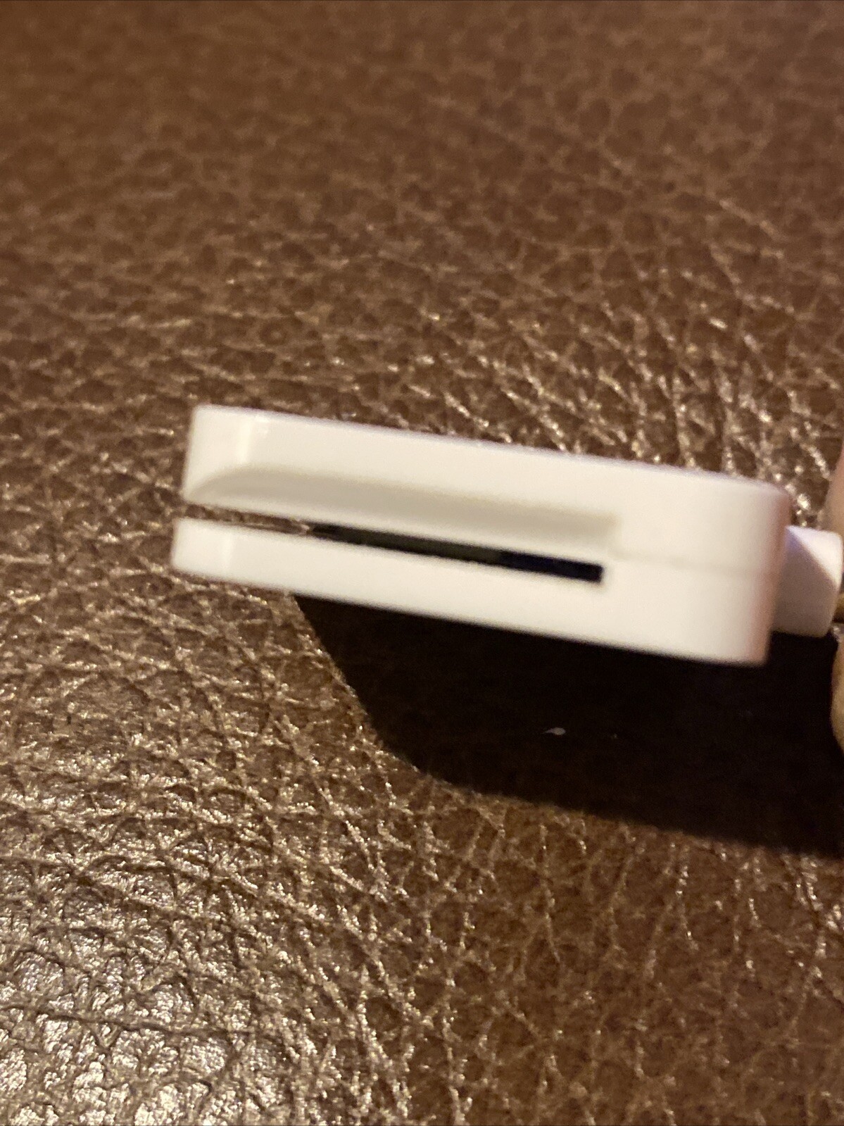 Square A-PKG-0206-01 Credit Debit Card Reader – Apple iPhone