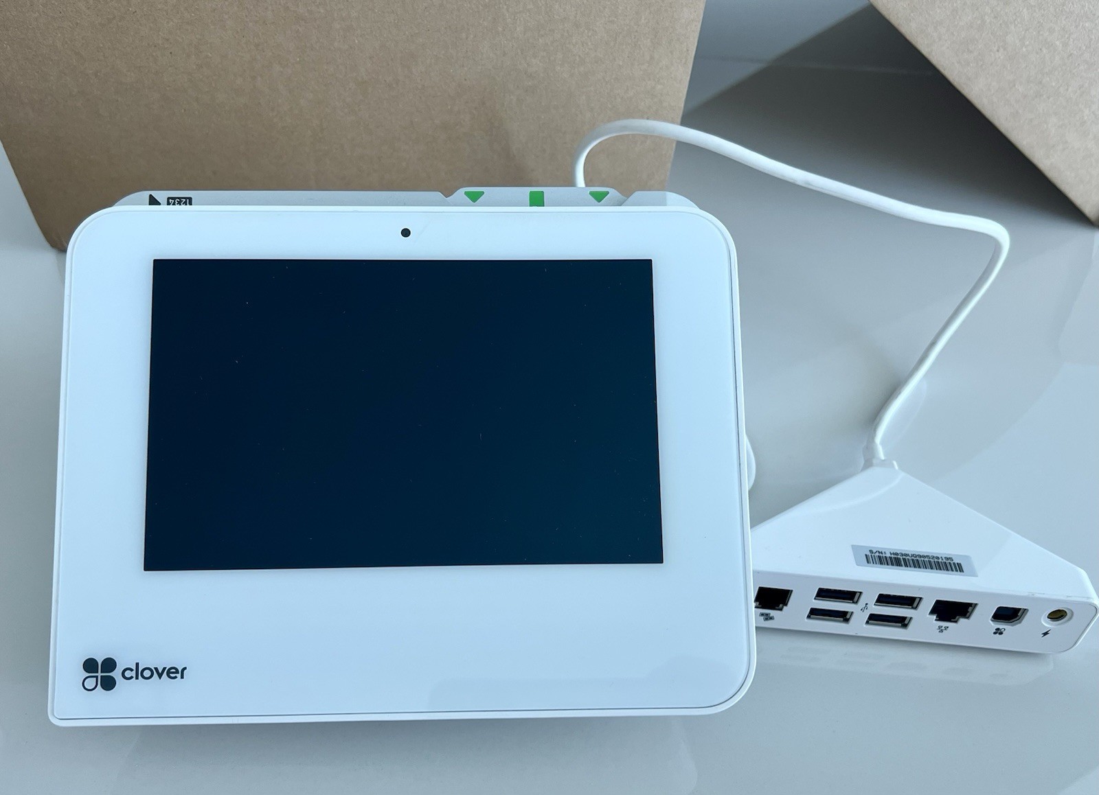 Clover Mini Wifi C300 – Card Reader / POS Point of Sale System w/ Power Supply