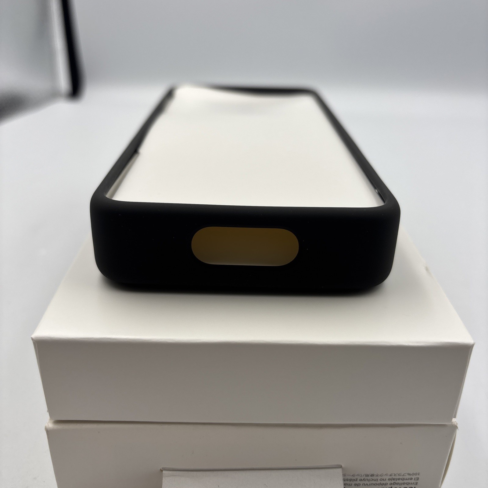 Belkin SheerForce Case for Square Handheld – Black -NEW