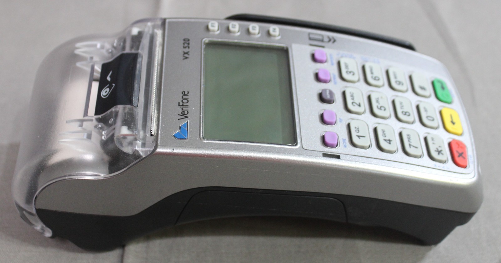 VeriFone VX520 Credit Card Machine/Terminal W/ Chip Reader + 41 Receipt Rolls