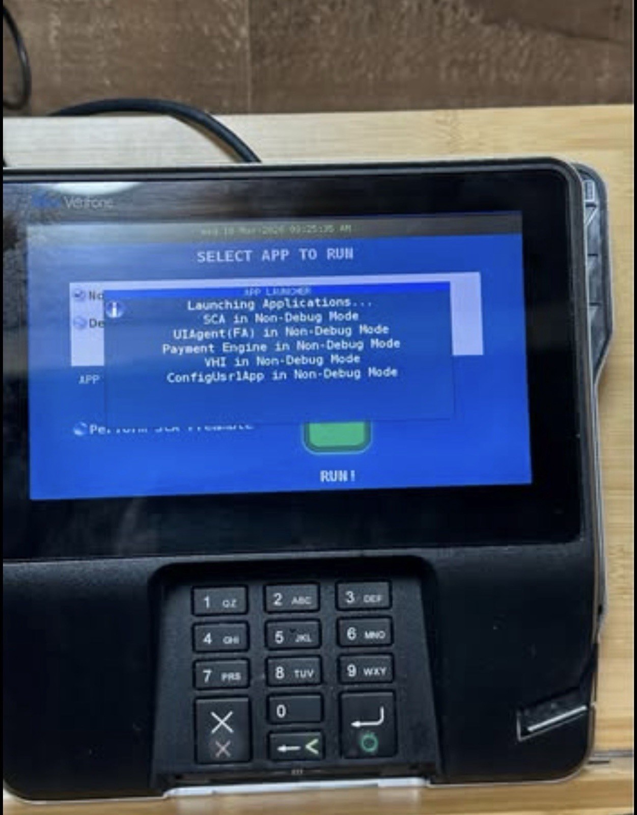 Verifone MX925CTLS Credit Card Terminal Touchscreen w/ Keypad & Power Supply