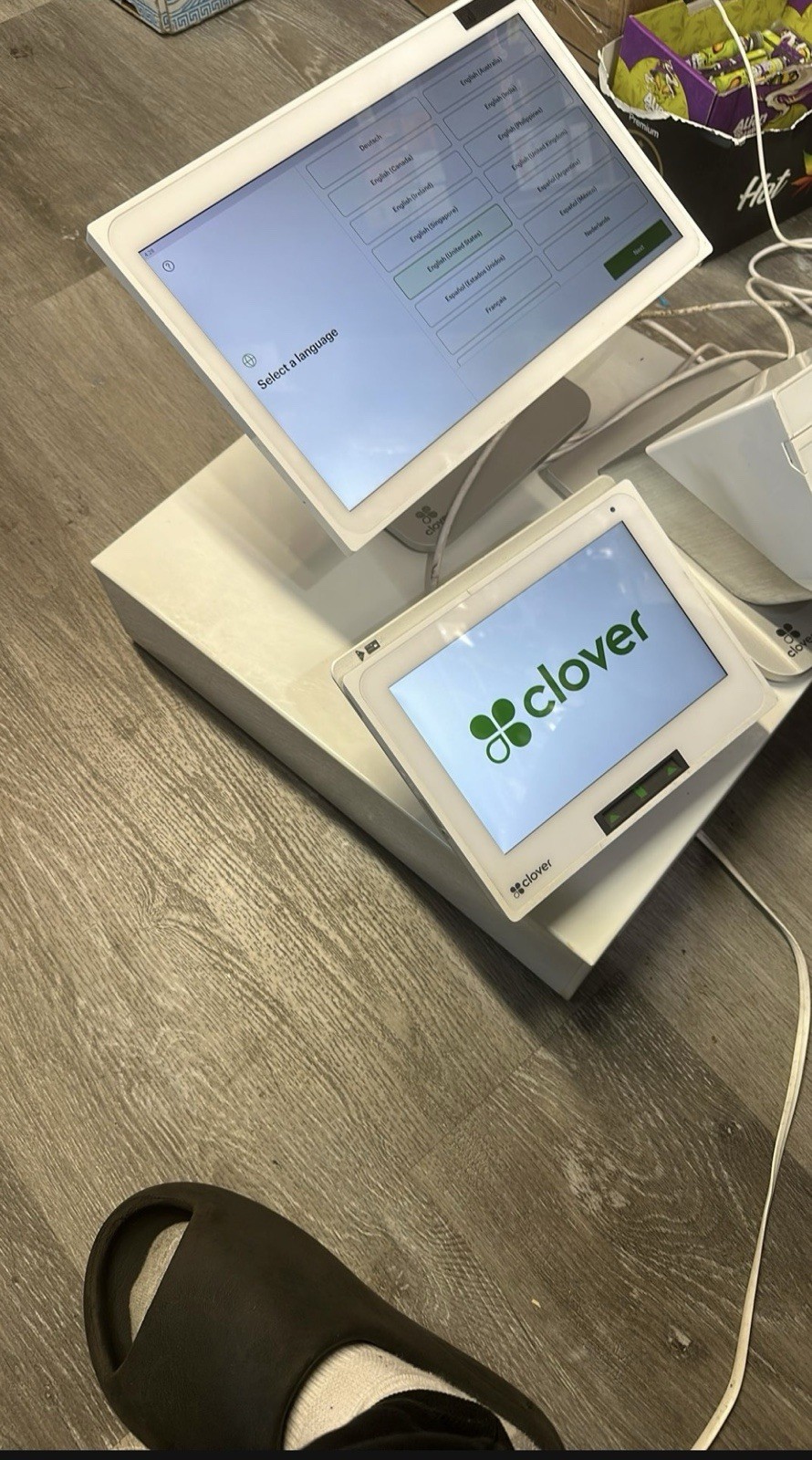 Clover POS System All In One Comes With Cash Drawer, Printer, Credit Card Reader