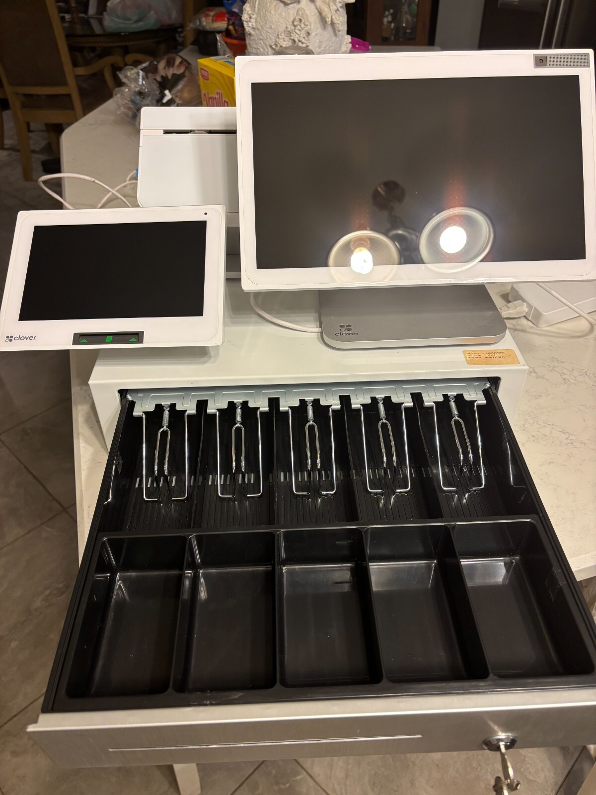 Clover POS Station Duo (used 1 month)