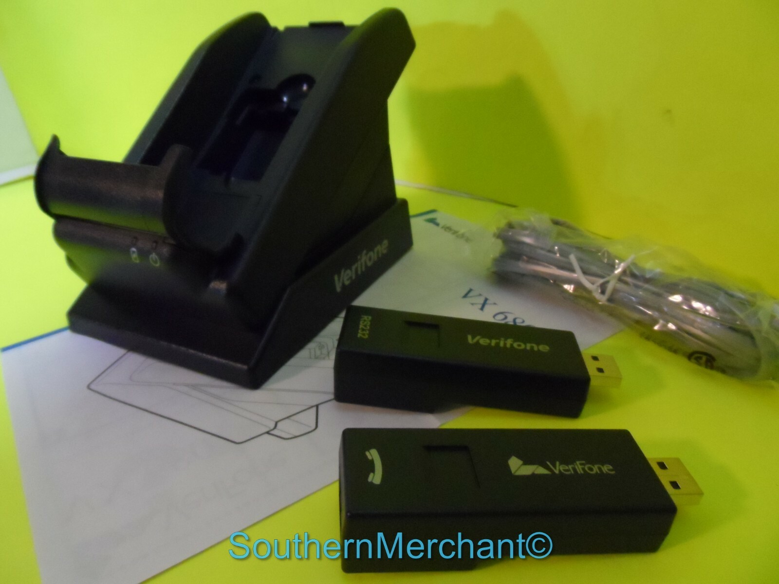 VX680 Full Featured Base M268-U32-00-WWA DIAL RSR232 DONGLES