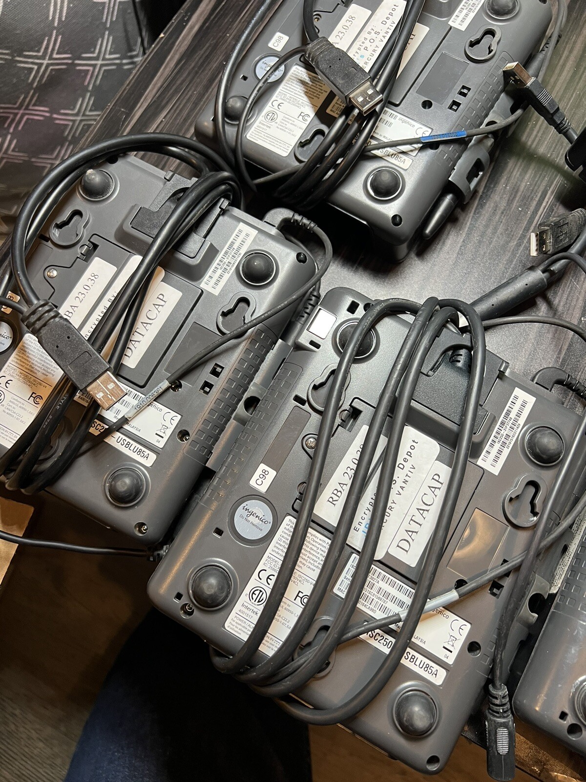 LOT OF (7))Ingenico ISC Touch 250