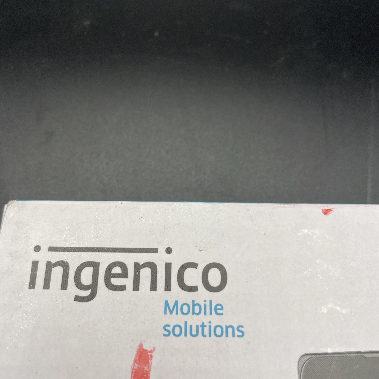 Ingenico Mobile Solutions MOBY/5500/2B Mobile Credit Card Reader Android iPhone