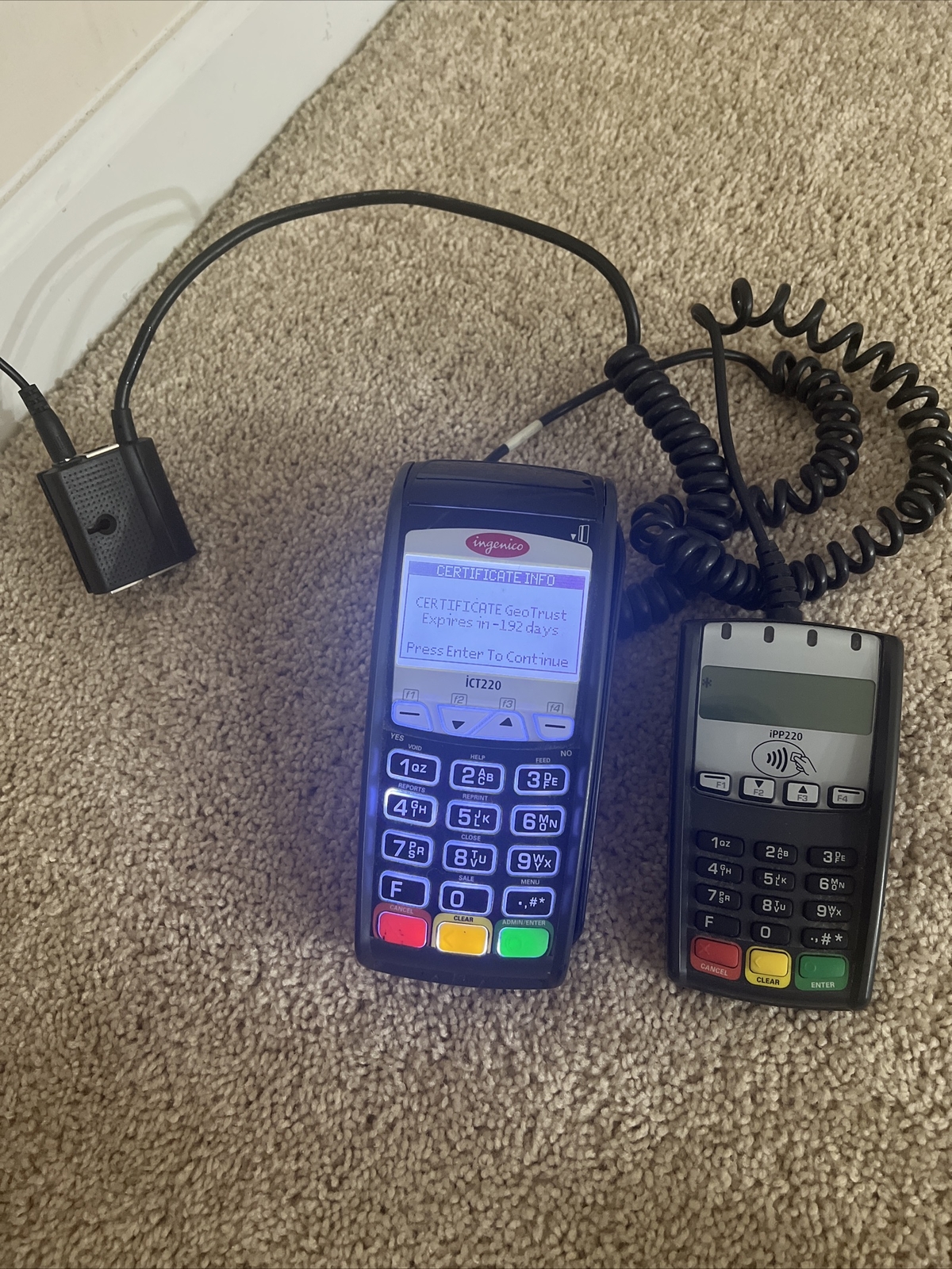Ingenico iPP220 / ict220 credit debit card scanner connected