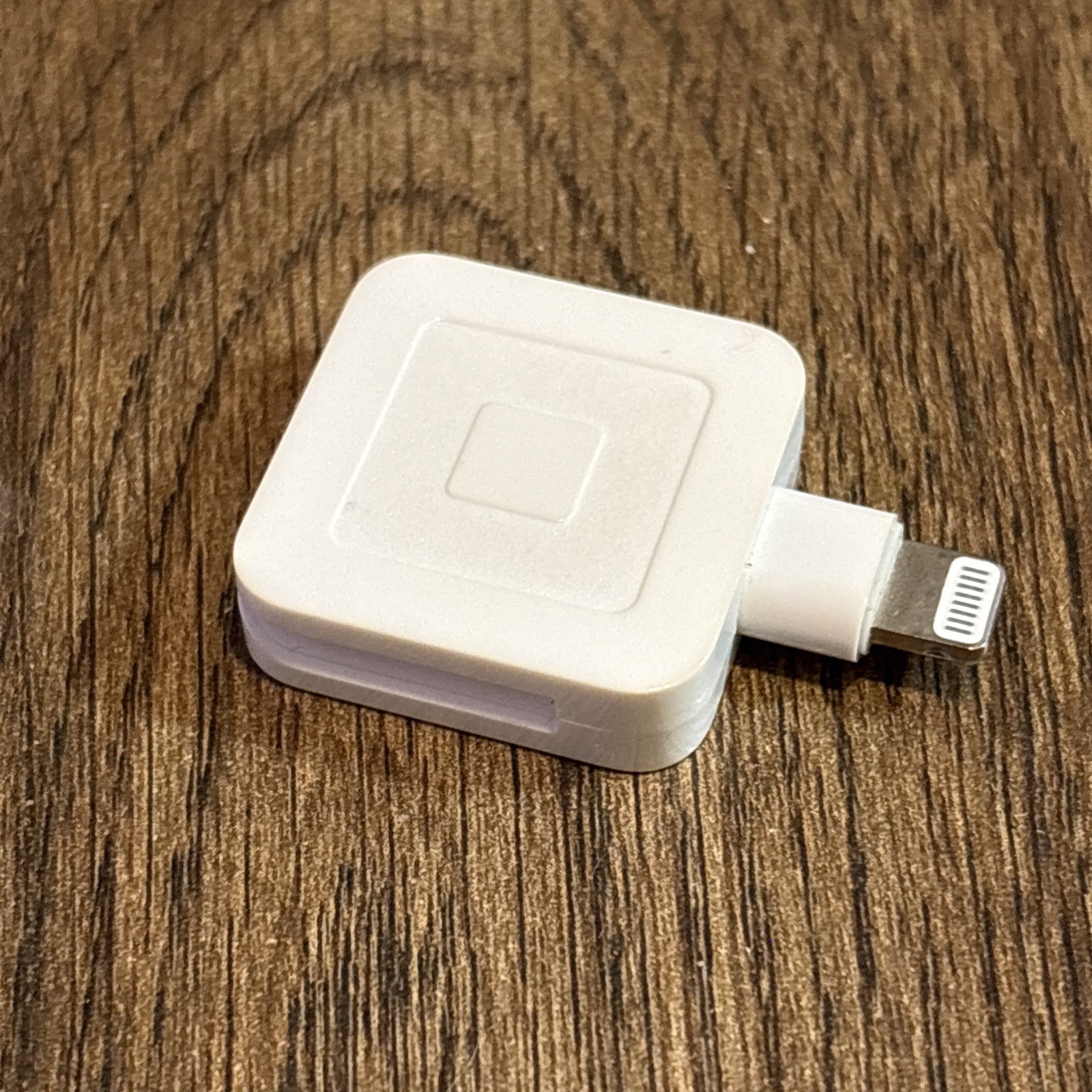Square A-SKU-0523 Reader for Magstripe Lightning Connector iPhone Untested