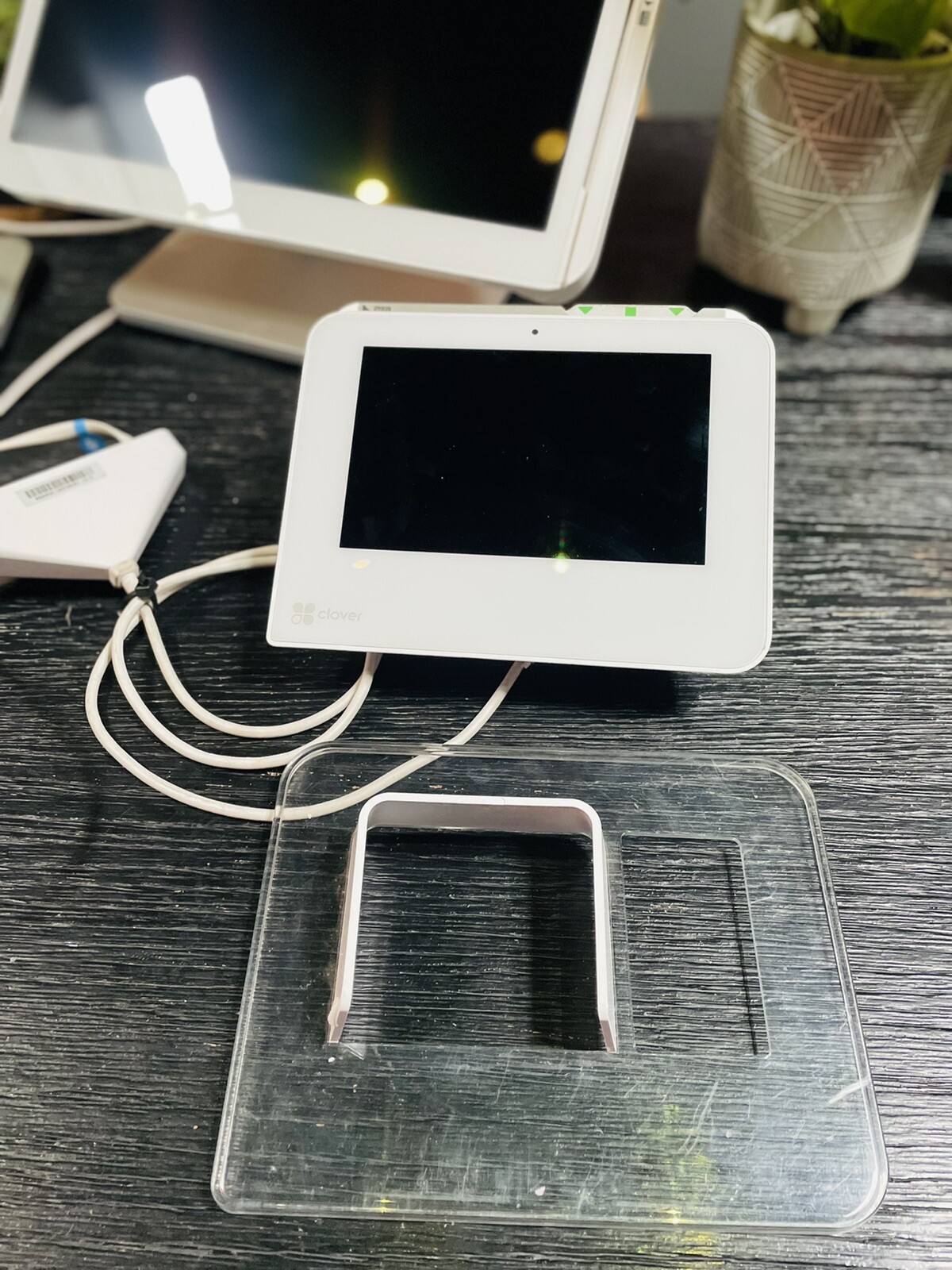 Clover POS Station 2018 Bundle, White