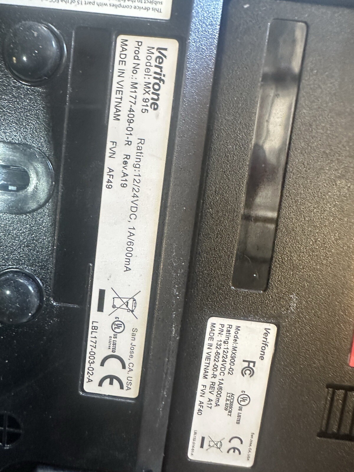 Lot 9 VERIFONE MX915 TERMINAL+ GENIUS CUSTOMER ENGAGEMENT PLATFORM + 2 Adapters