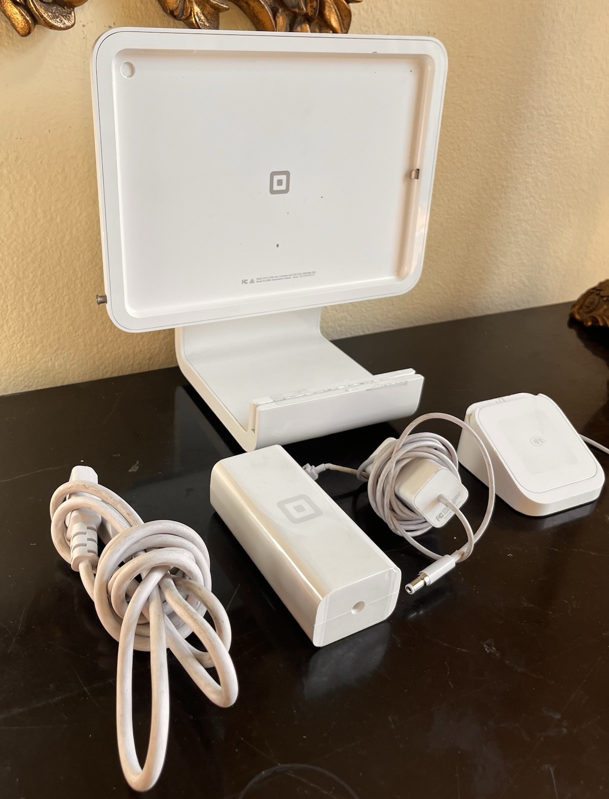 Square S089 Dock POS Stand for 9.7″ iPad Power Cable USB Hub Card Reader Toolkit