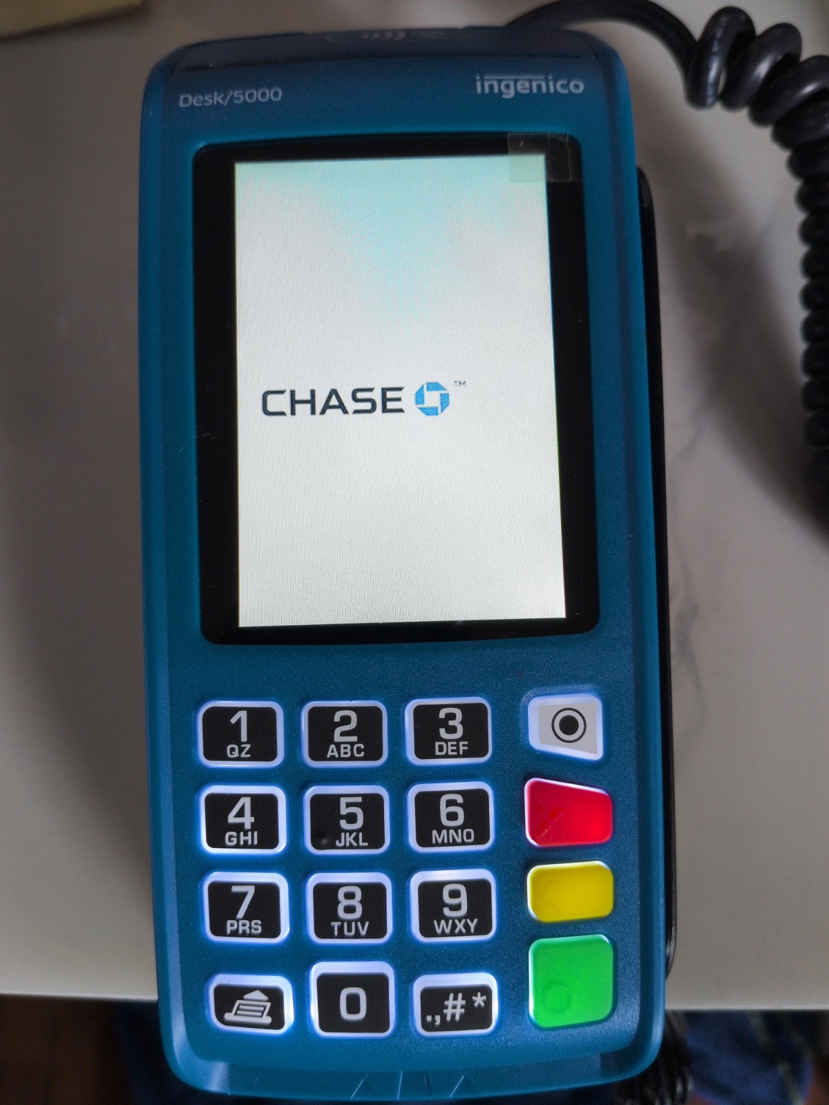 Ingenico Desk/5000 Credit Card Terminal Blue Powers On Chase Logo Complete