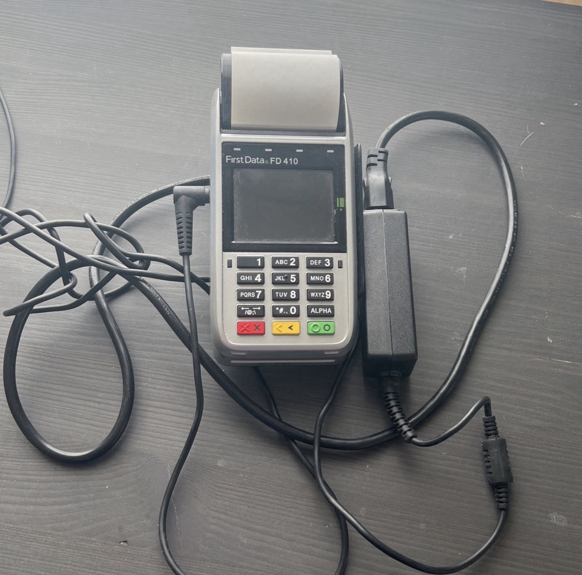 First Data FD 410 Wireless Credit Card Terminal with Power Cord