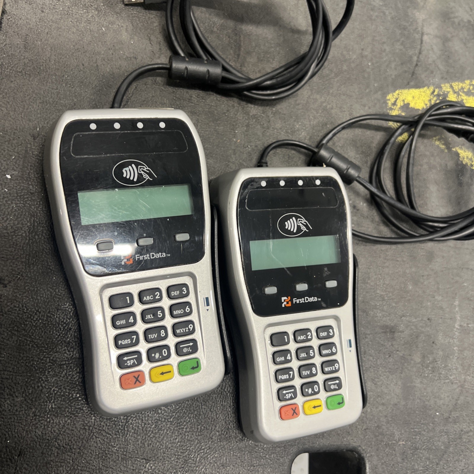 First Data FD-35 Pin Pad Credit Card Reader Apple Pay Swipe Chip ~ Lot Of 2