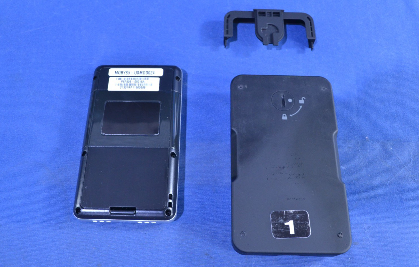 Lot of 3 Ingenico Moby 8500 P8F506-09215A mPOS Smart Card Reader (J072104)