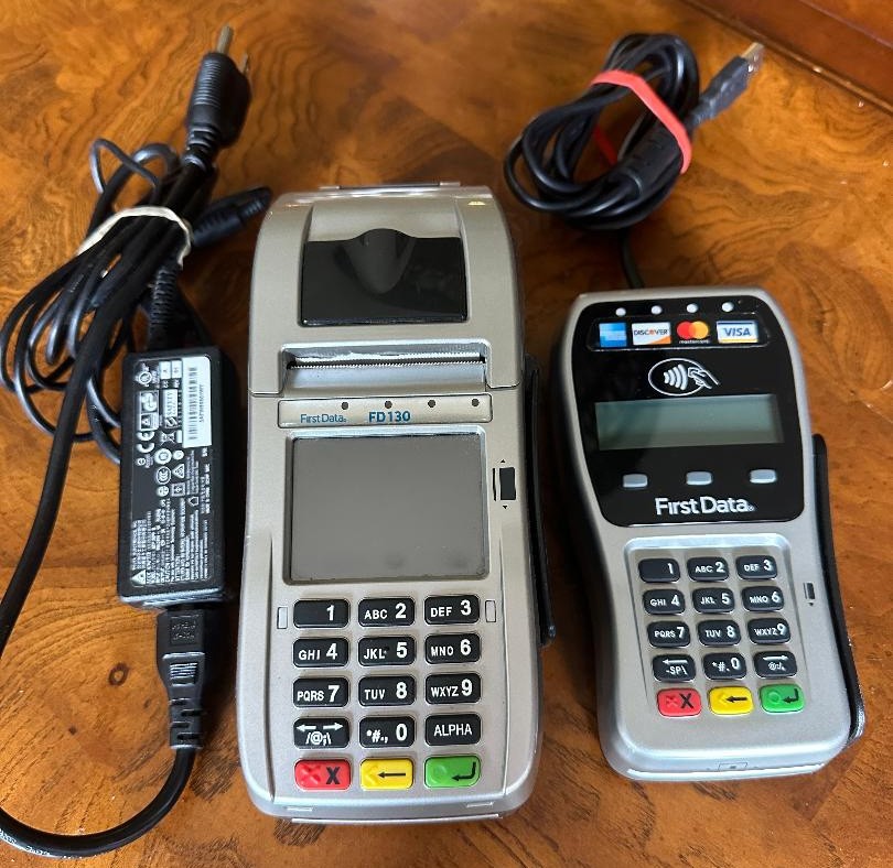 First Data FD130 Duo Credit Card Terminal Reader W/ First Data FD-35 Pin Pad