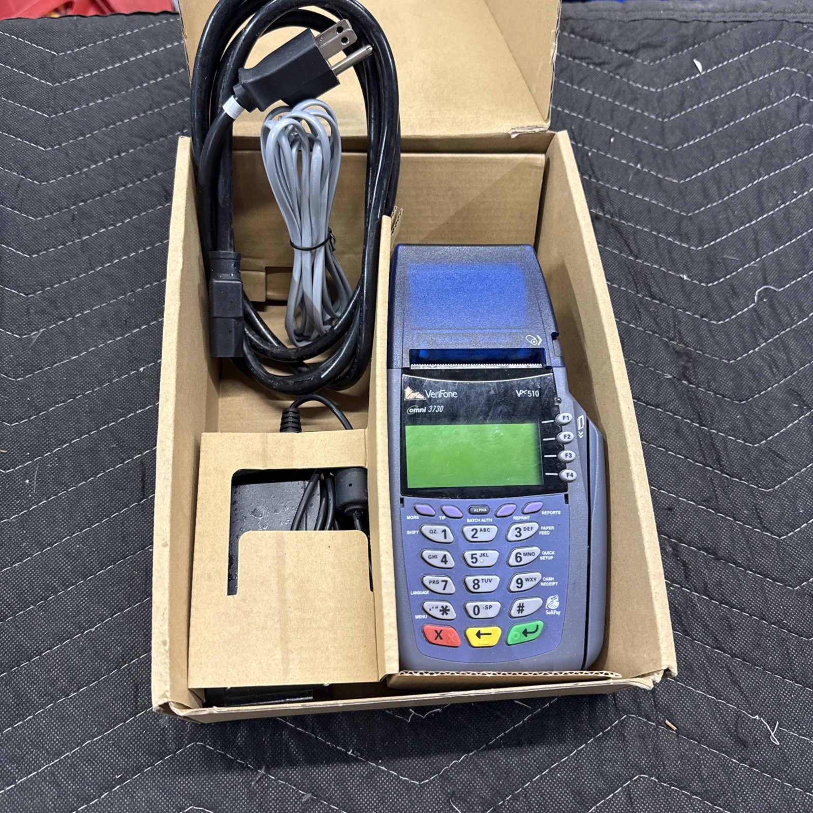 VERIFONE Vx510 CREDIT CARD TERMINAL IN ORIGINAL BOX