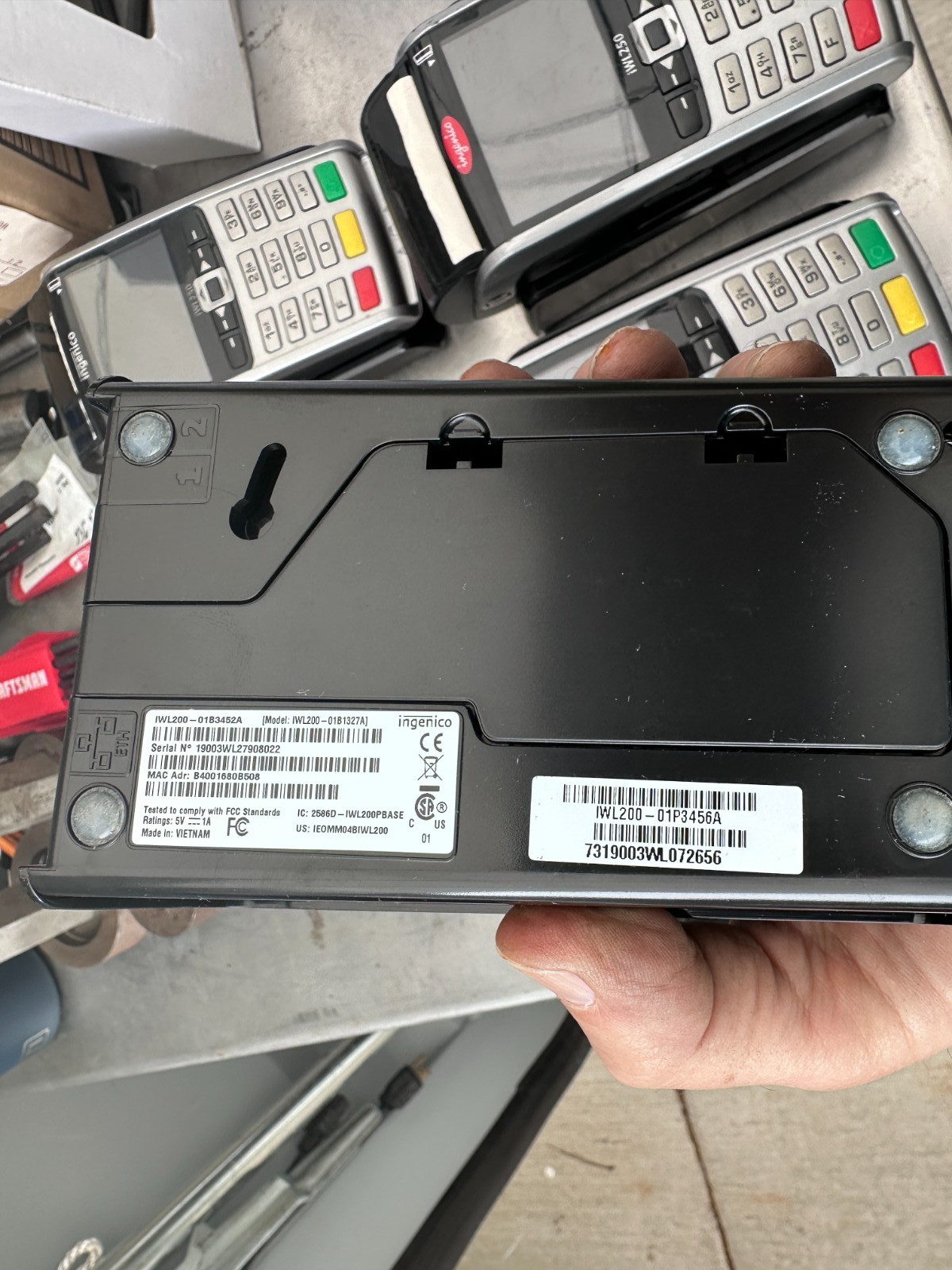 Ingenico iWL250 w/IWL200 PowerBase – (Lot of 6)