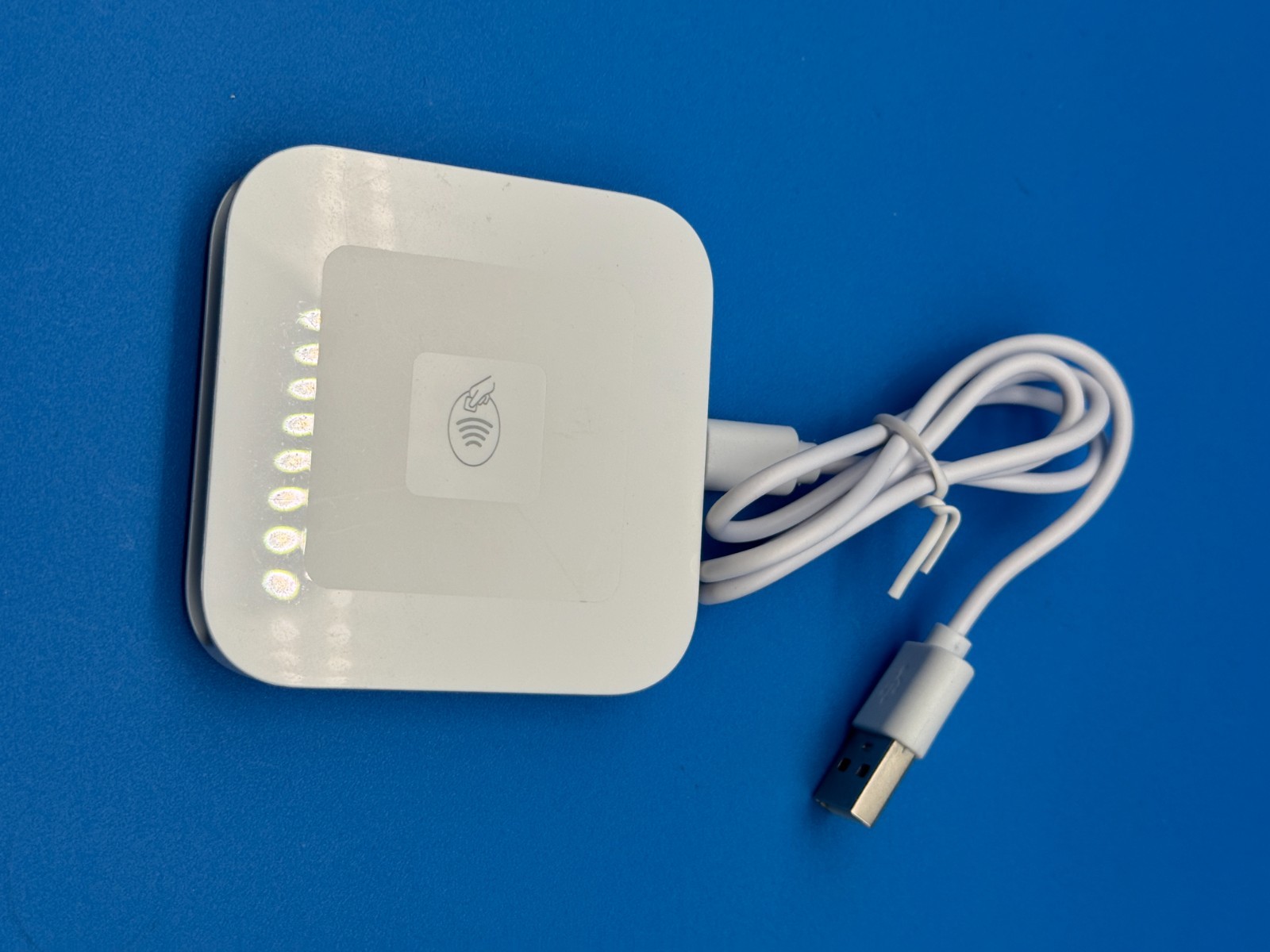 Square Model S8 Contactless Payment Card Reader Bluetooth NFC EMV chip
