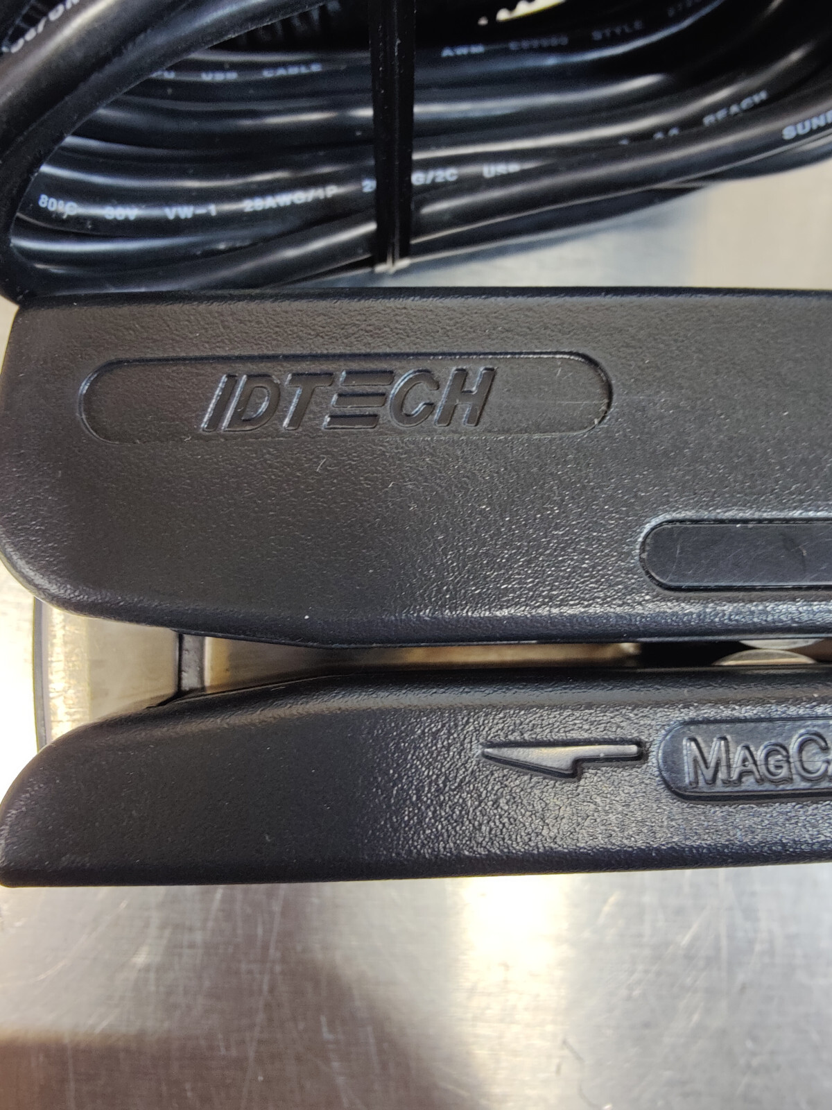 IDTech Omni Combined Bar Code and Magnetic Stripe Reader CKE3237-512K12UC
