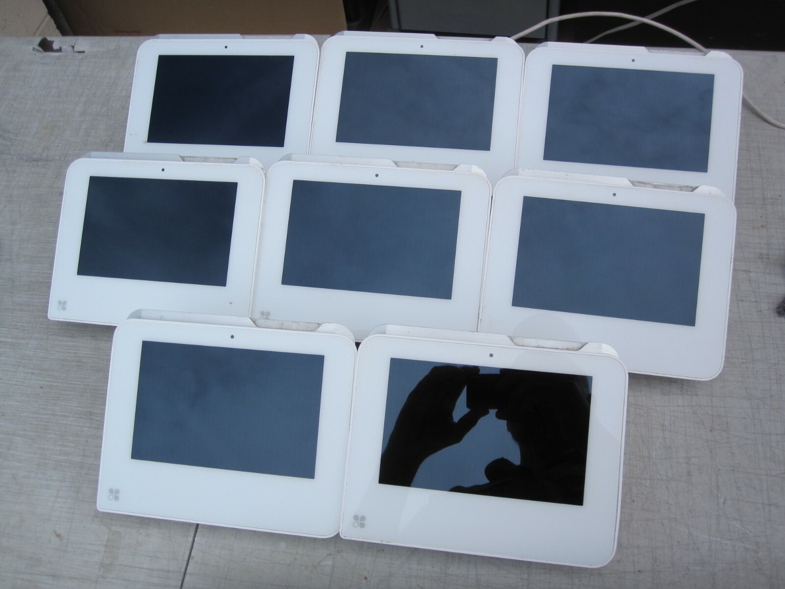 Lot 8 CLOVER C300 Mini Wifi Touchscreen POS Terminals – AS-IS Boot Loop Issue