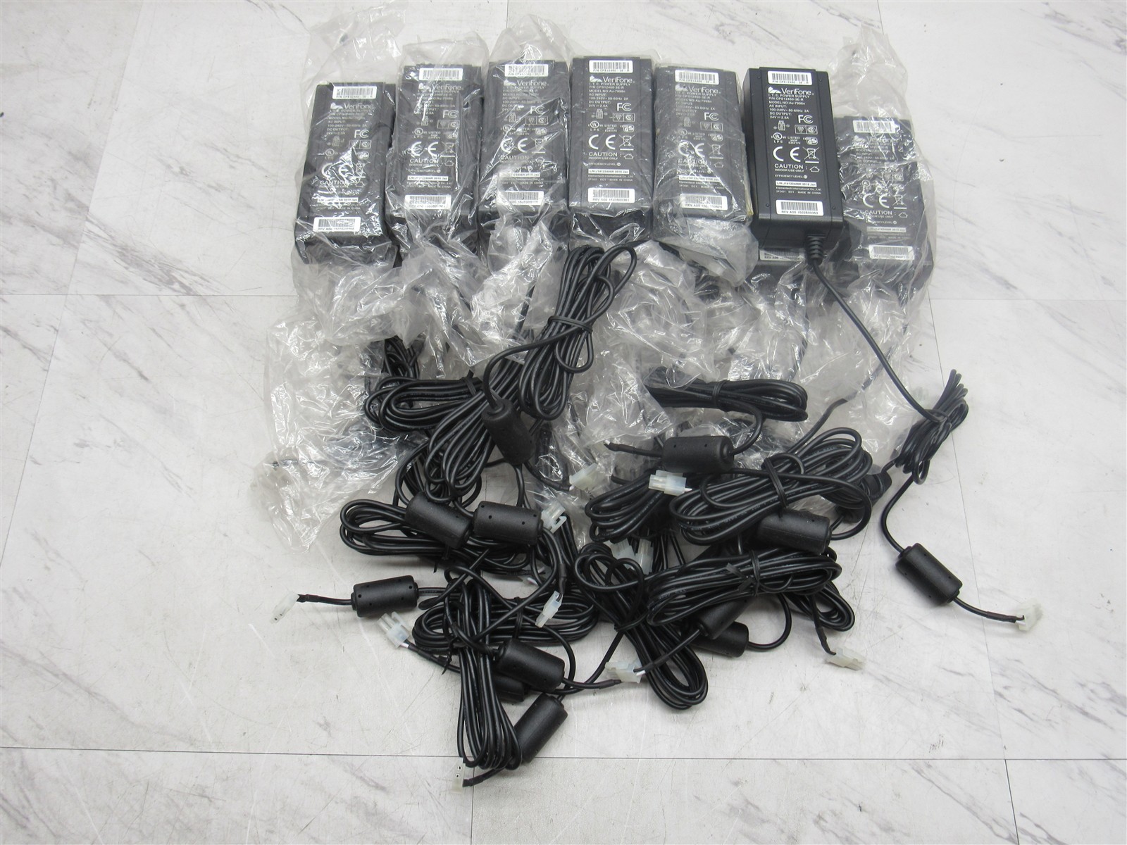 20 LOT NEW VeriFone I.T.E. Power Supply CPS12460-3E-R Au-7998n 100-240V~50-60Hz