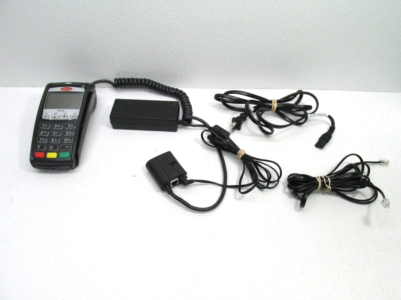 Ingenico ICT220 Credit Card Debit Terminal And Emv Chip Reader WITH CORDS WORKS