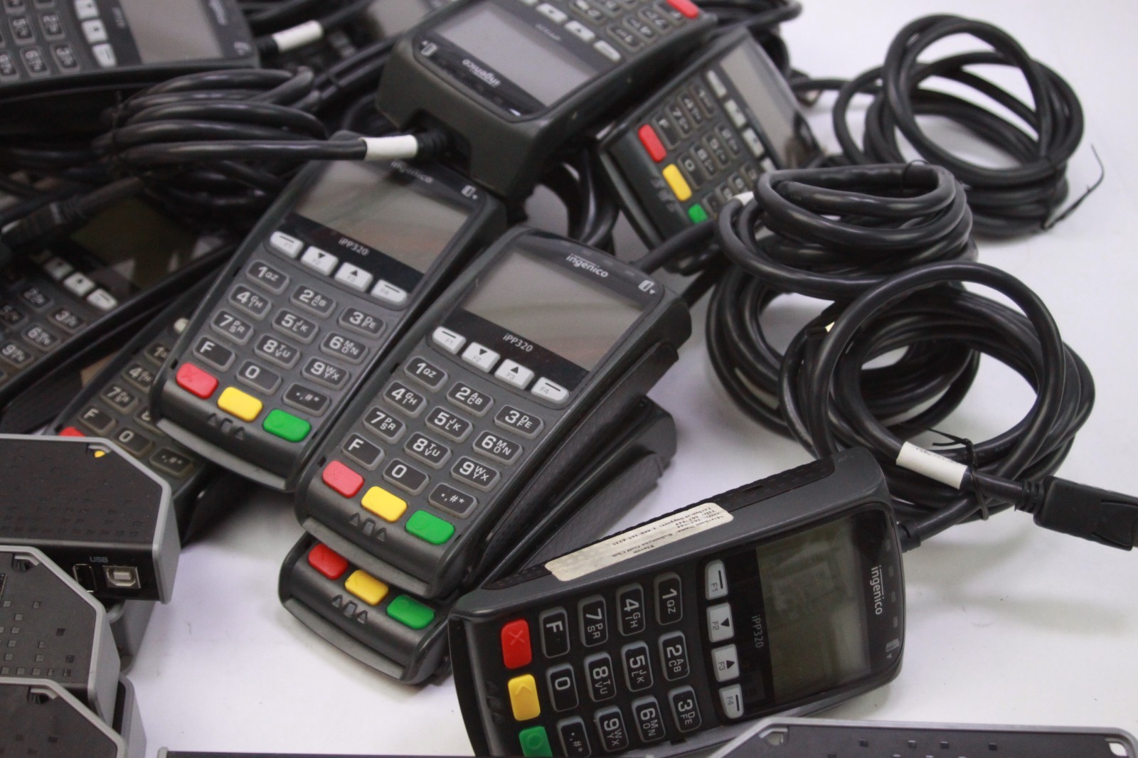 Lot Of 12 – Ingenico iPP320 Pin Pad Payment Terminal Swipe Card Readers READ