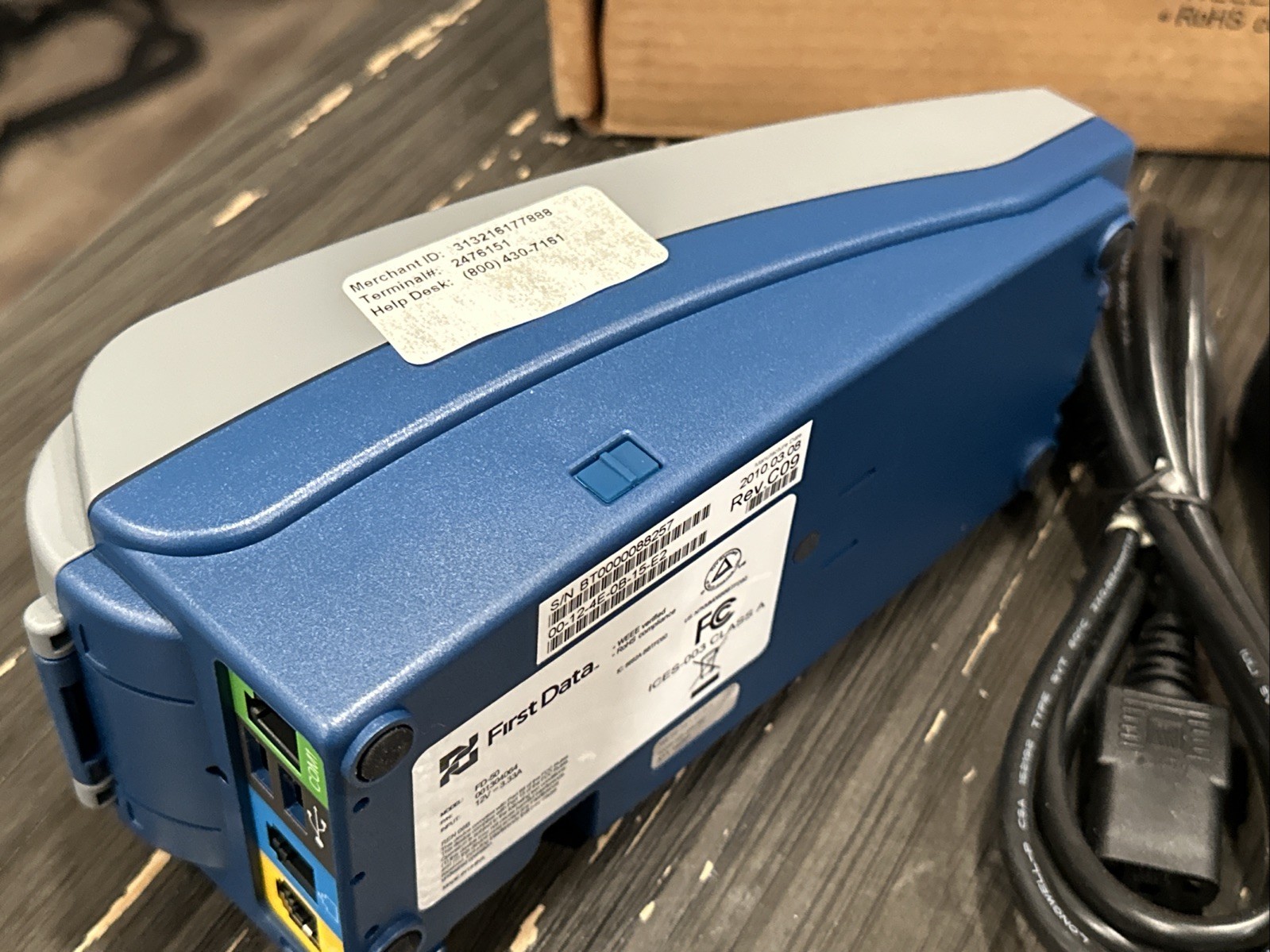 First Data FD50 Credit Card Reader Processing Terminal 