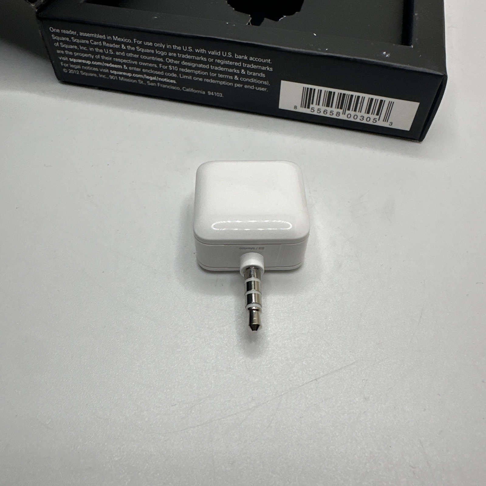 NEW Square Credit Card Reader for iPhone, iPad and Android