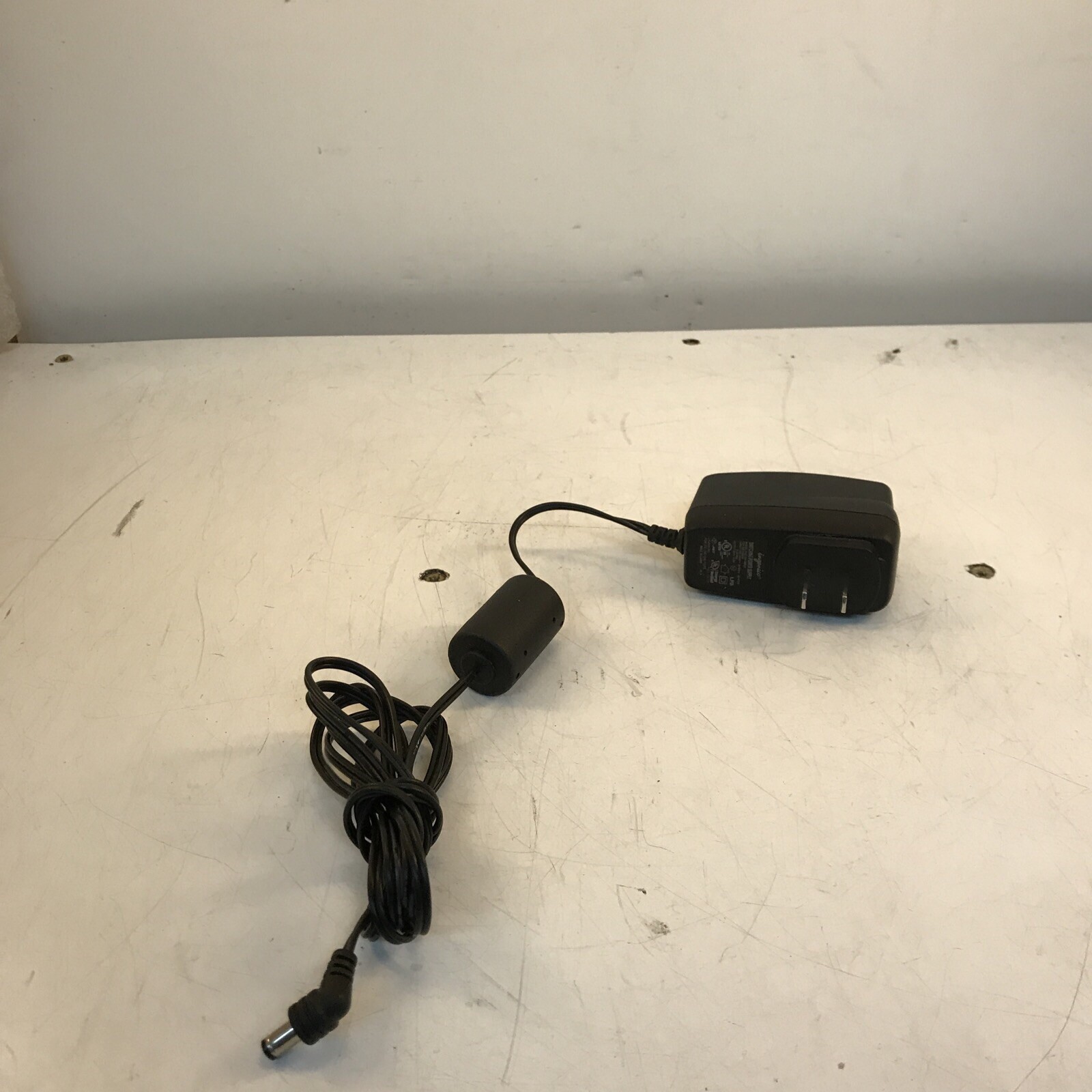 lot of 7 Ingenico IPP350 Credit Card Terminals powers on