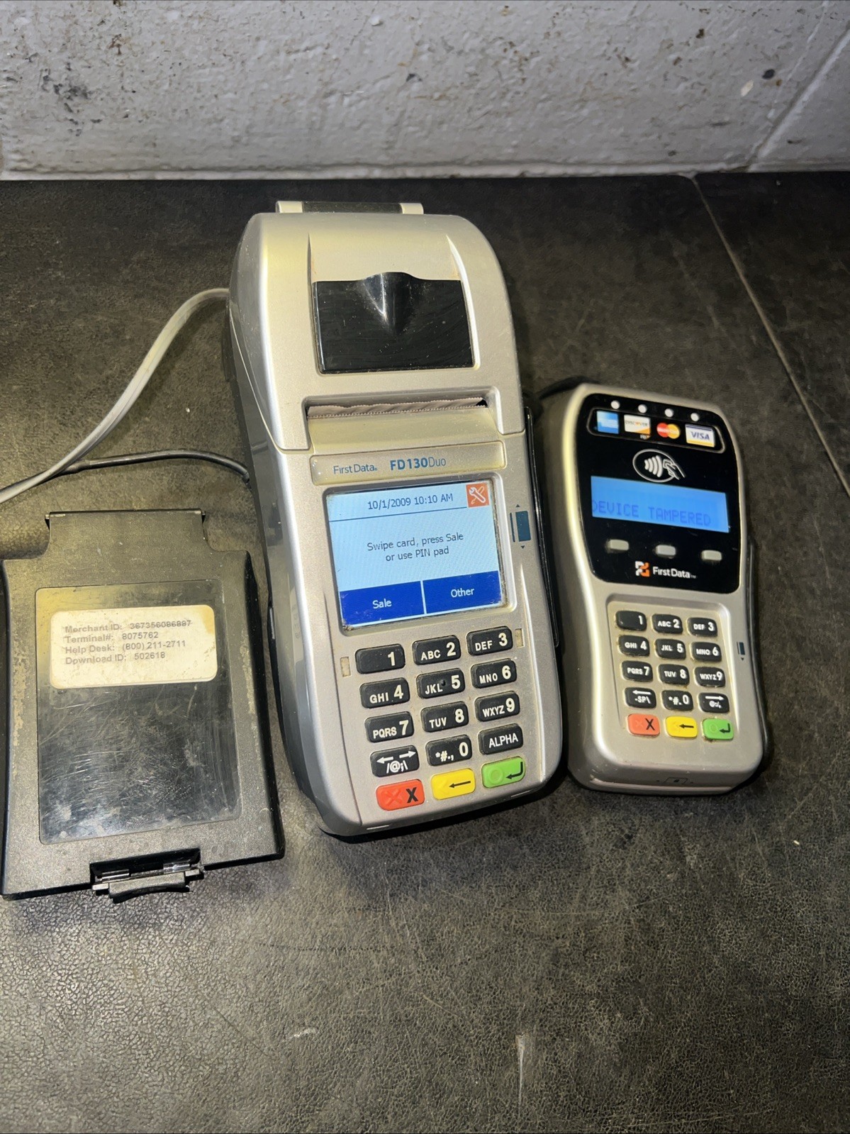 First Data FD130 Duo and FD-35 PIN Pad Credit Debit Card POS Terminal FD130Duo