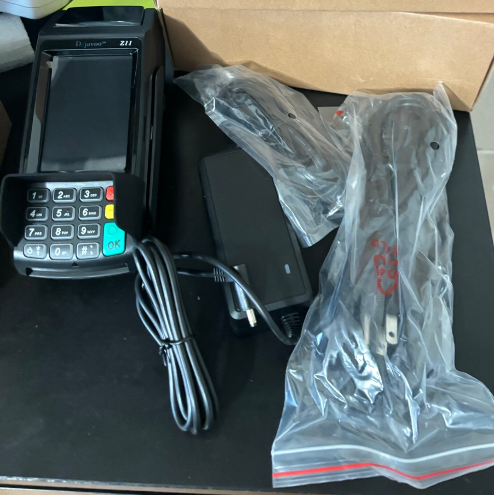 DEJAVOO Z8 VEGA3000 PAYMENT CARD READER TERMINALS DRB-2(1)W