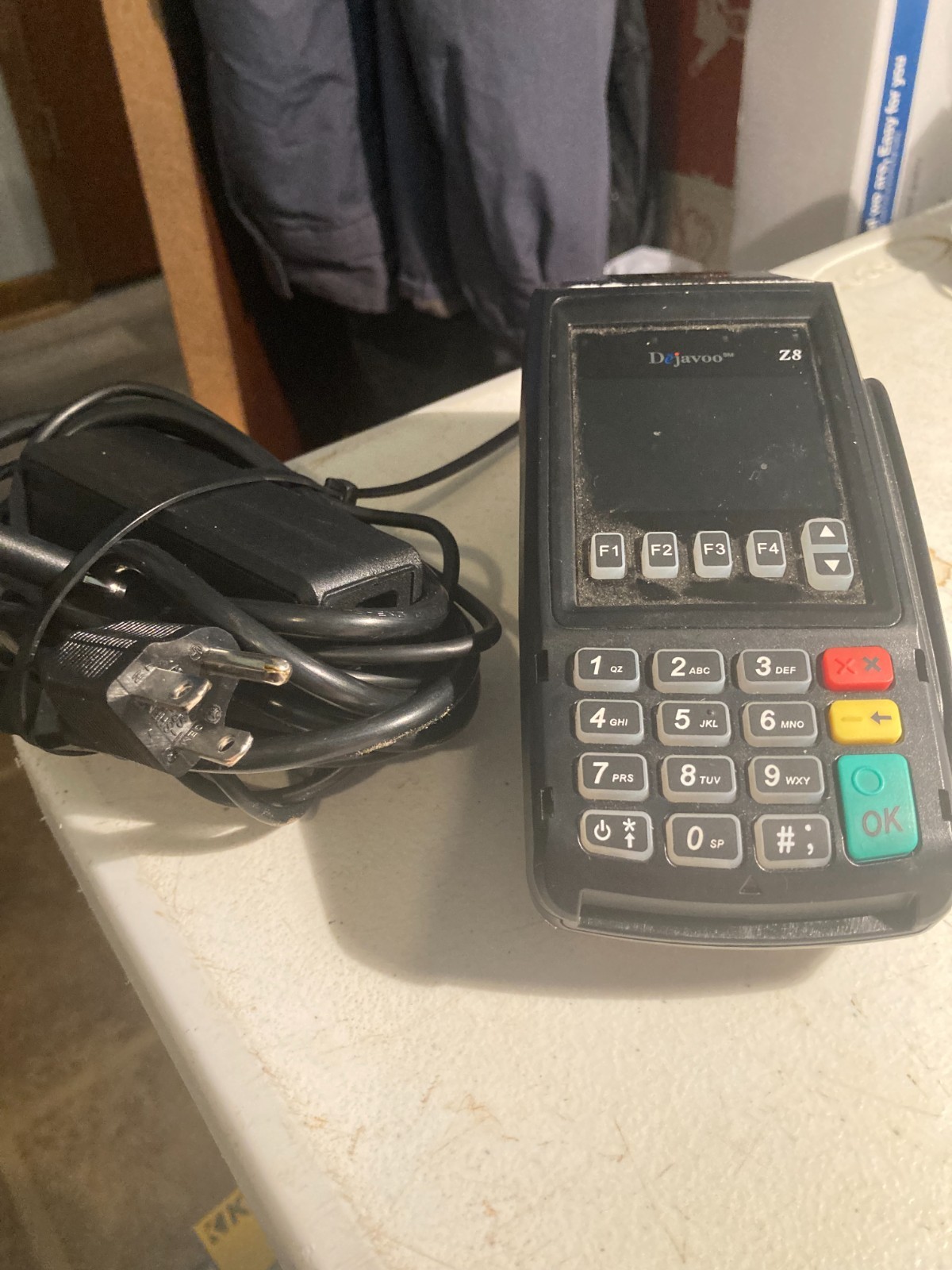 Dajavoo Z8 VEGA3000 Wifi No Dail Magnetic POS System Credit Card Terminal Used