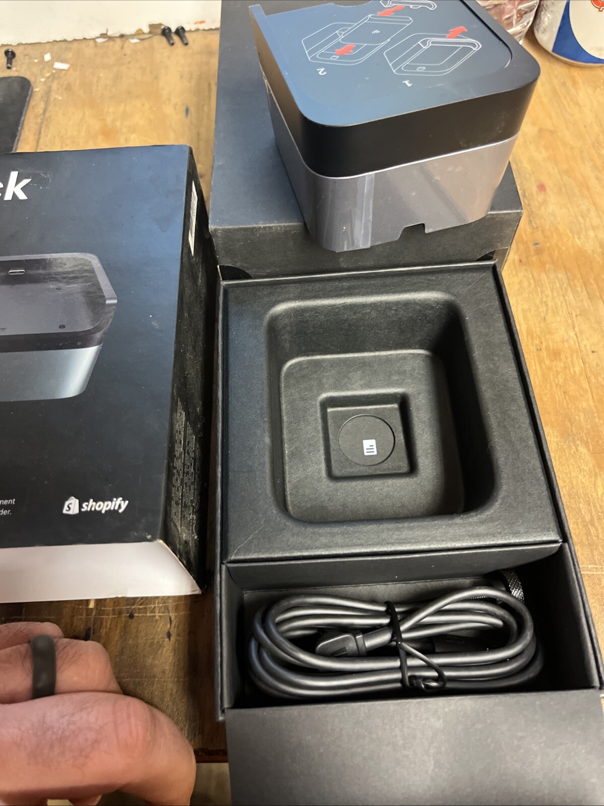 Shopify Dock for Tap and Chip Reader