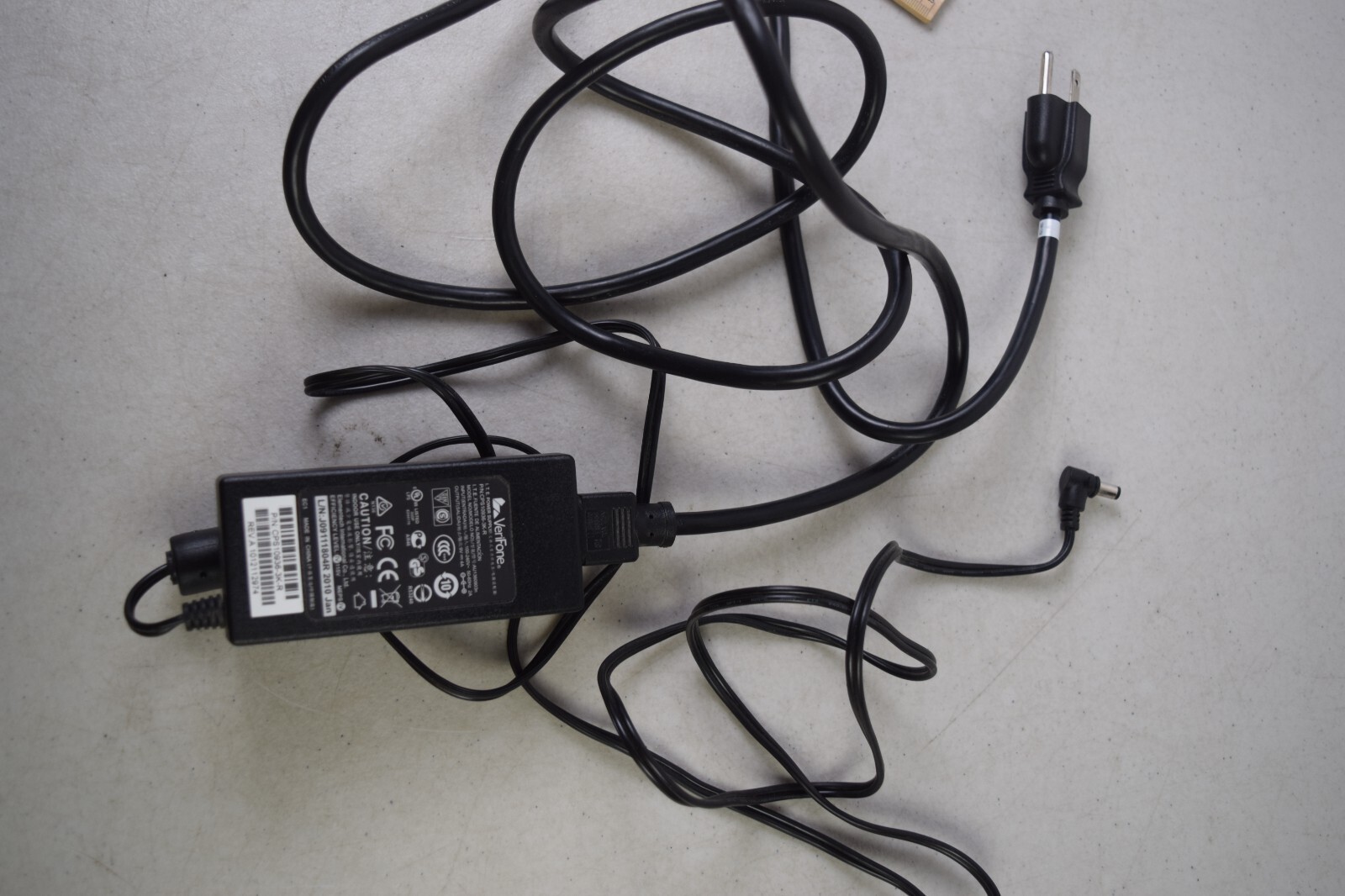 Verifone Power adapter I.T.E AU1360903n PN CPS-10936-3K-R VX610, V570 vx510