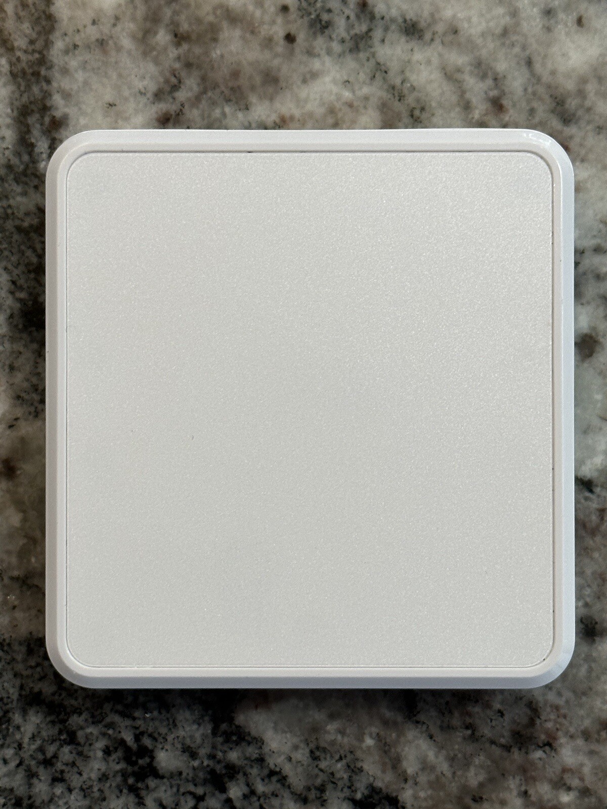 Clover Go RP457 Contactless + Chip + Swipe Card Reader in White