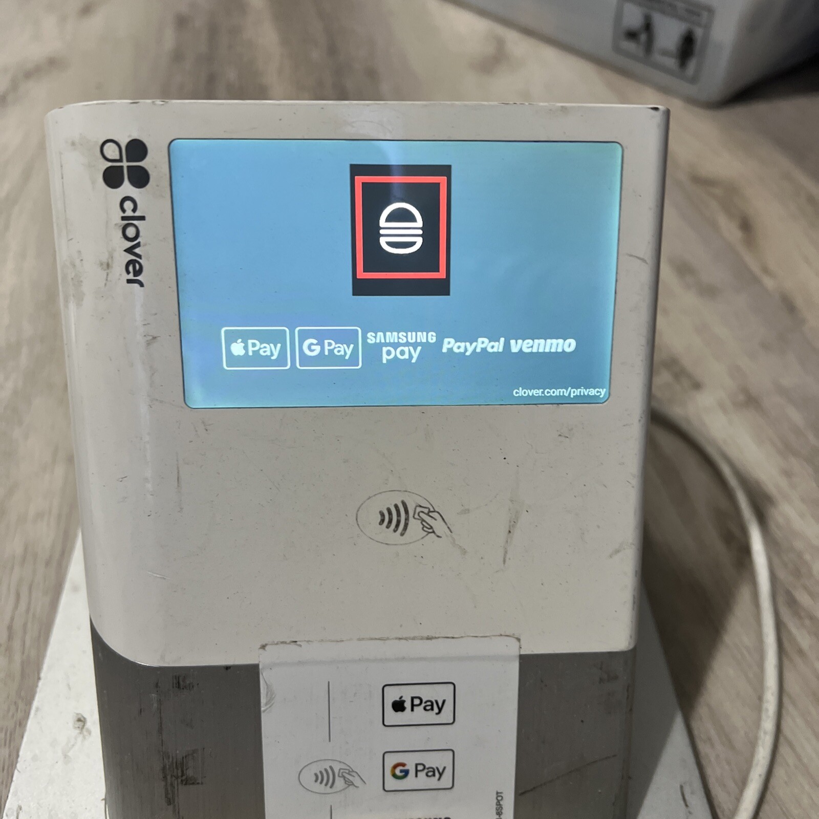 Clover P550 Receipt Printer With Screen Contactless Pay With Hub And Adapter