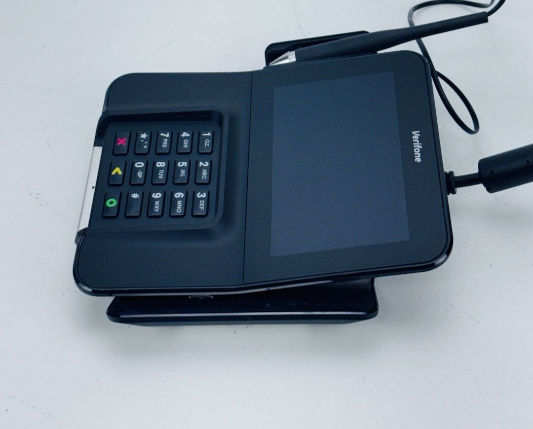 Verifone M400 WIFI/BT Credit Card Terminal w/ Cables *FREE SHIPPING*