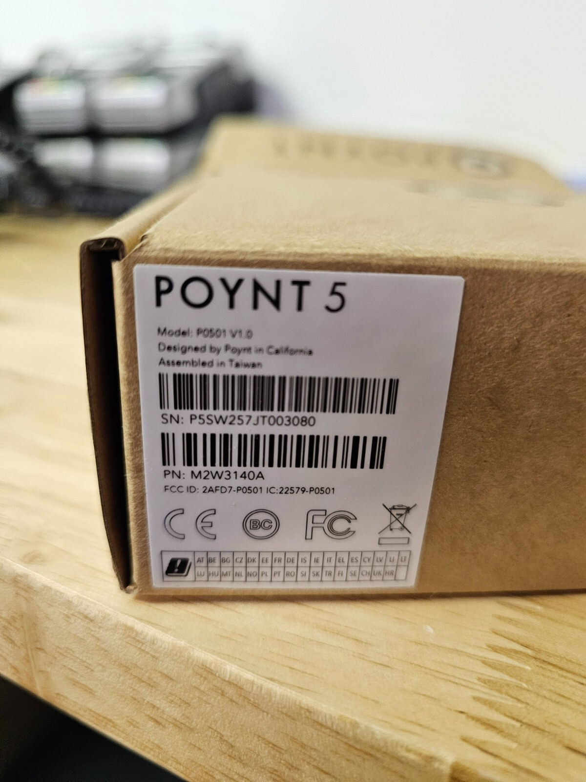 POYNT 5 Credit Card Smart Terminal P0501 V1.0 BRAND NEW