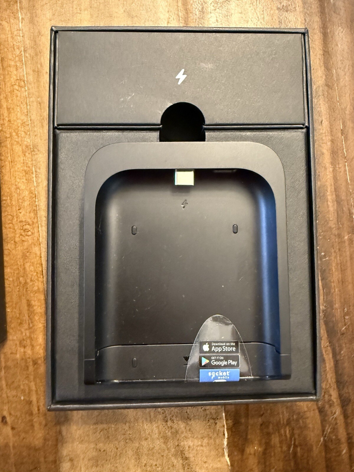 Shopify Tap and Chip Card Reader With Shopify Dock and USB Cable