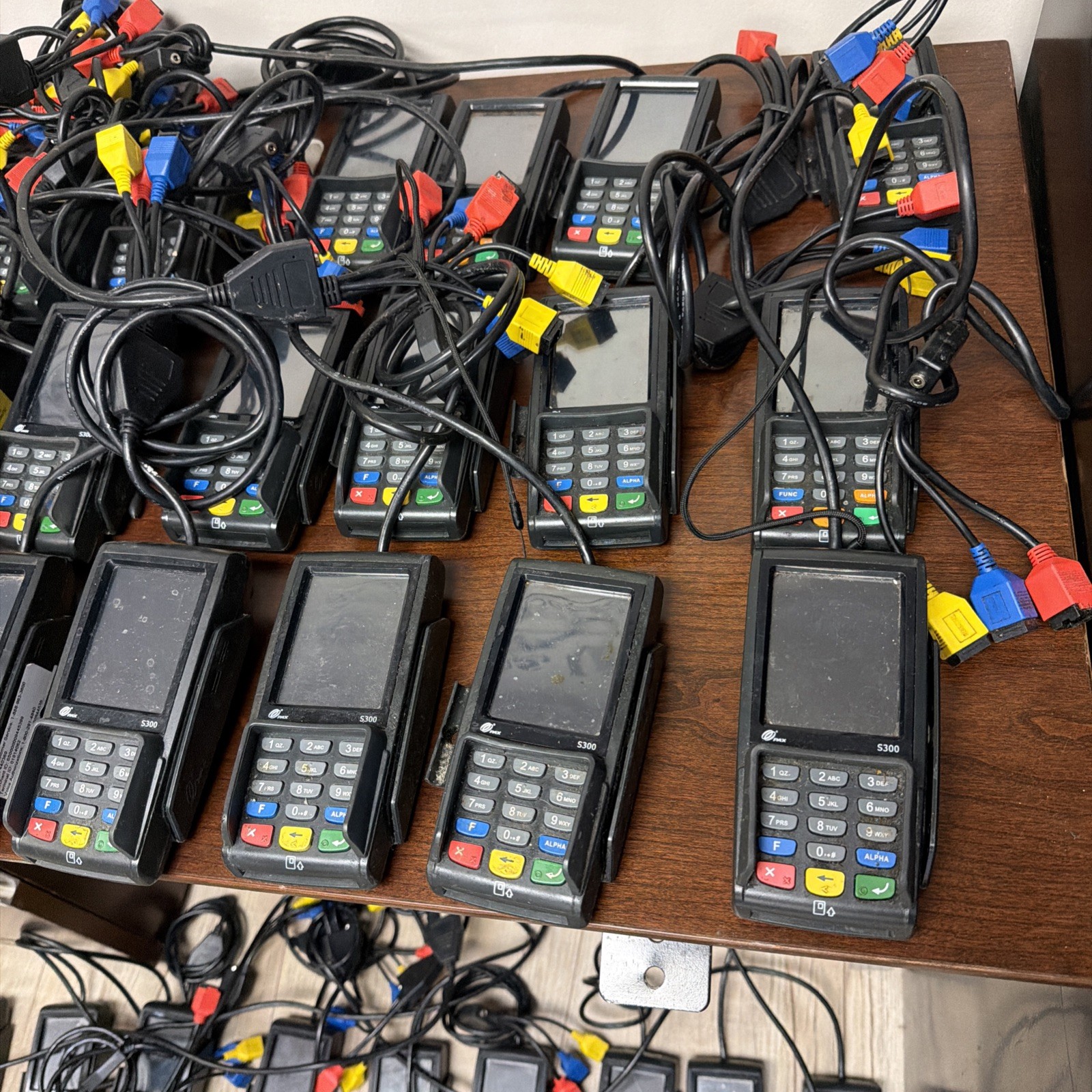 PAX S300 S300-000-364-02NA Credit Card Payment Terminal lot of 75 units