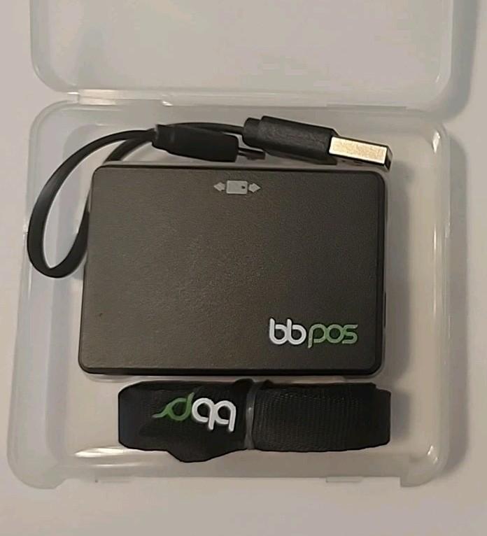 New BBPOS Chipper Bluetooth Card Reader 2AB7X Black w/ Case Cord Strap