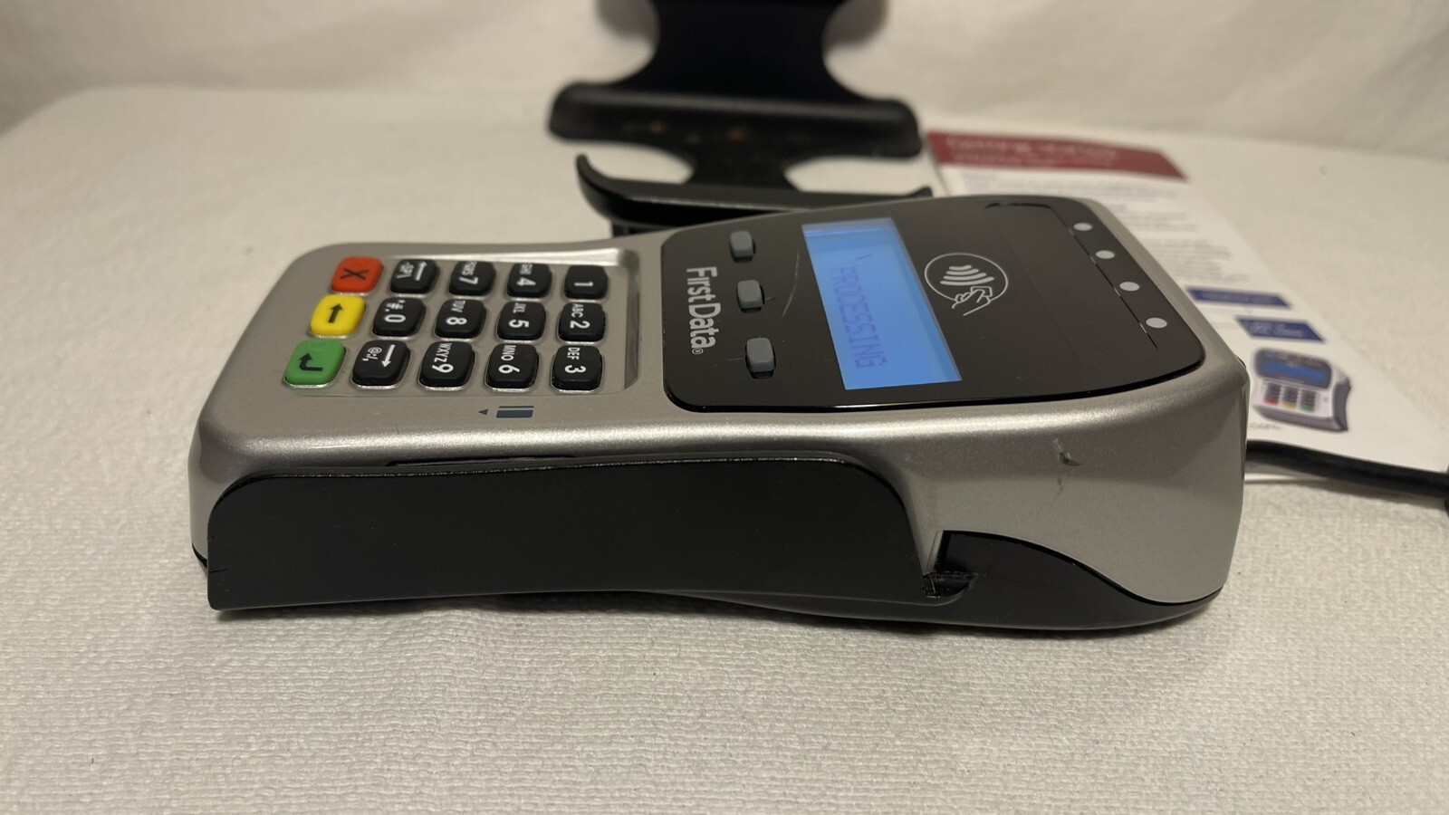 First Data FD-35 Credit Card Reader EMV NFC Pin Pad DRE3-4 W/Base *Fast Shipping