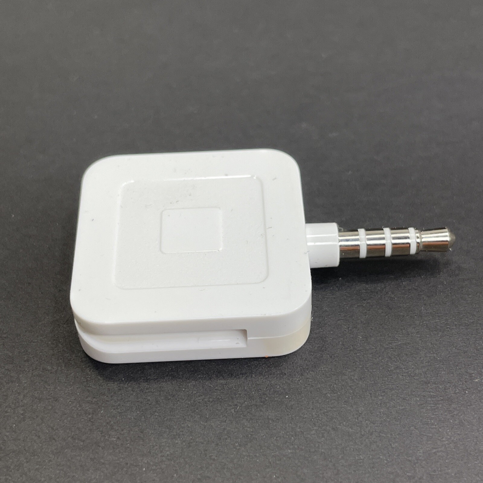 Square Plug-In Credit Debit Card Reader – White for Apple iPhone and iPad