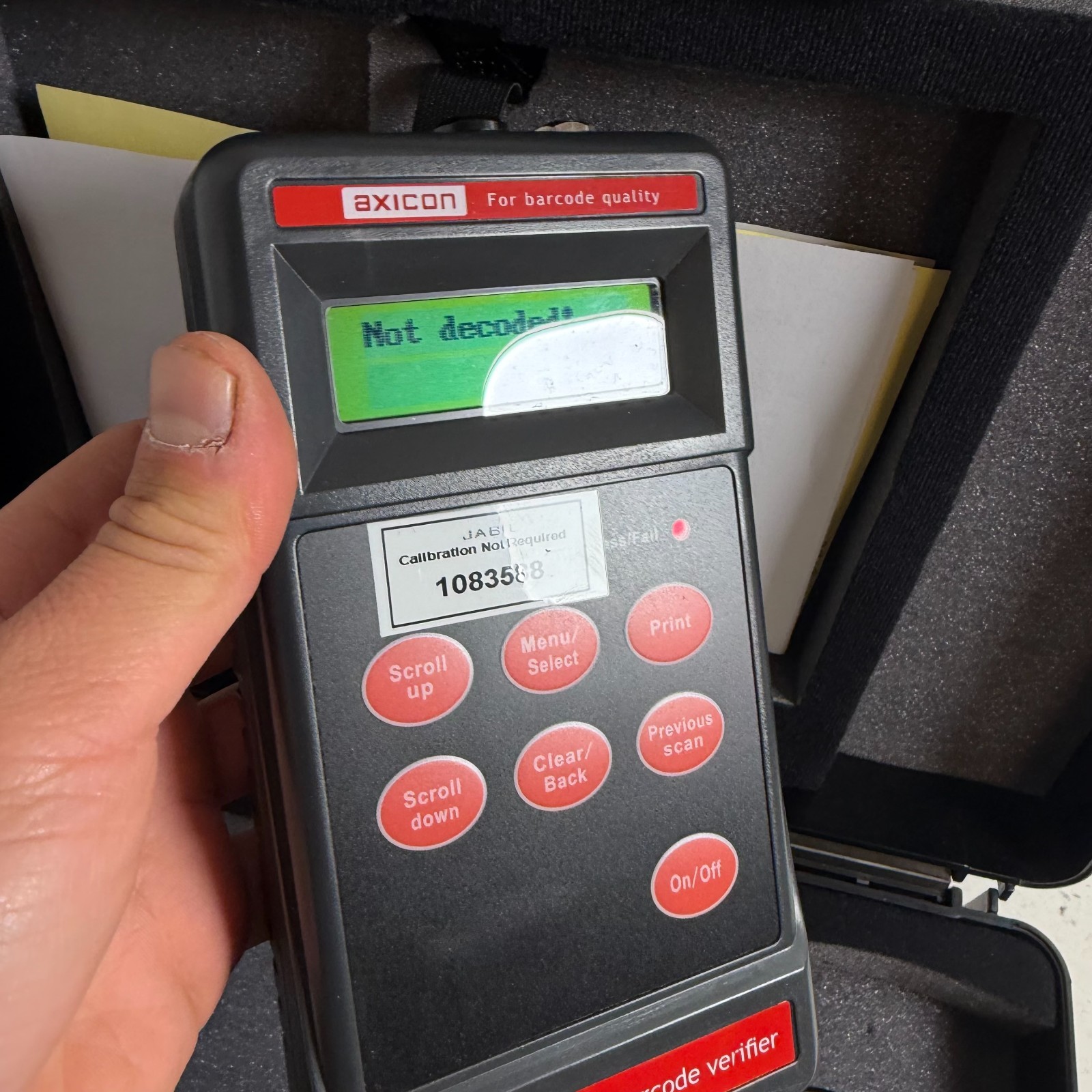 Axicon PV-1072 Black Portable Lightweight Mobile Verifier for Retail Barcodes