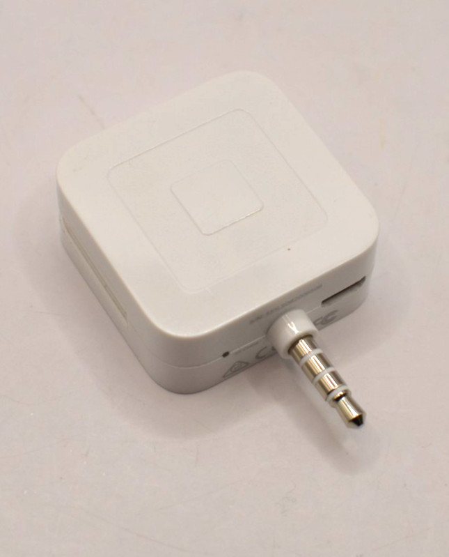 Square – Magstripe Reader with 3.5mm Headphone Connector – White – Pre Owned