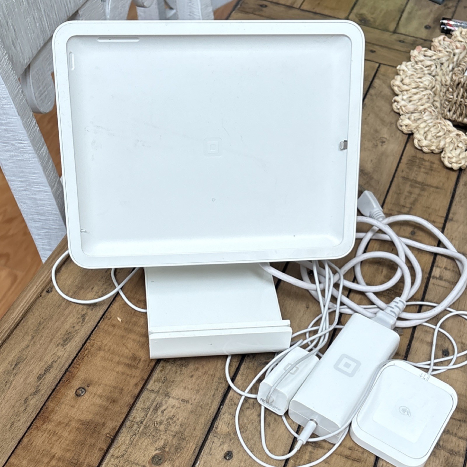 Square Stand Credit Card Terminal Wired White with Power Adapter